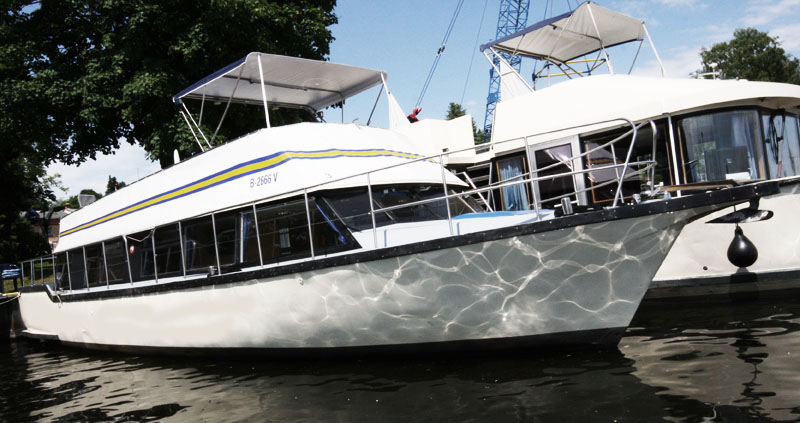 Hochwertig ausgestattetes Hausboot im Yachthafen Marina Lanke Berlin