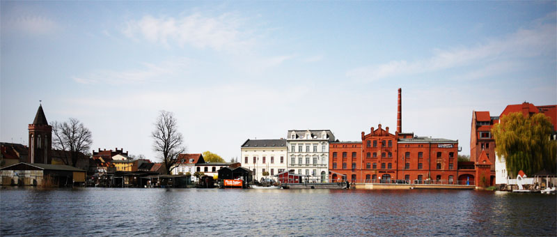 Herrliche Ansicht von Brandenburg vom Wasser aus